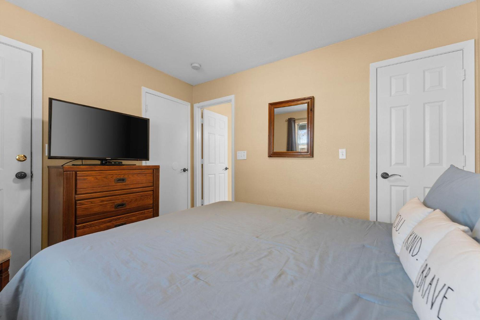 Cozy Top Floor 2Br Condo With View And Amenities!! Брэнсон Экстерьер фото
